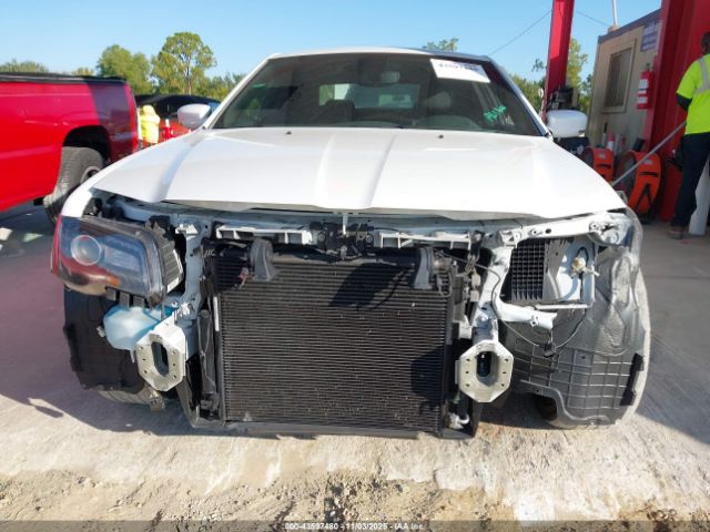 2023 CHRYSLER 300 2C3CCABG2PH537466 Photo 5