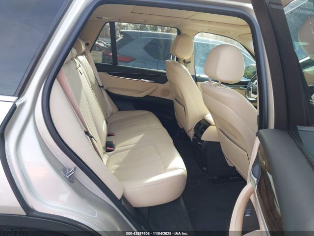 2016 BMW X5 5UXKR0C5XG0P29024 Photo 7