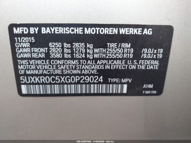 2016 BMW X5 5UXKR0C5XG0P29024 Photo 8