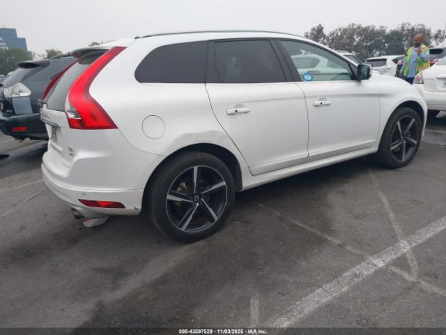 2016 VOLVO XC60 YV449MRP6G2869096 Photo 3