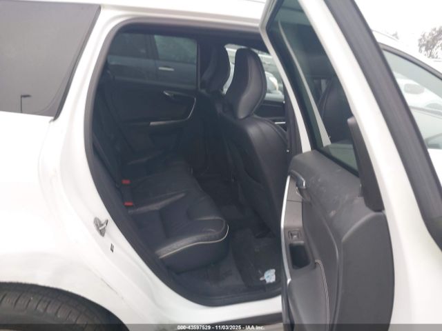 2016 VOLVO XC60 YV449MRP6G2869096 Photo 7