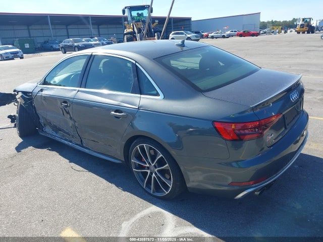 2018 AUDI S4 WAUB4AF46JA003880 Photo 2