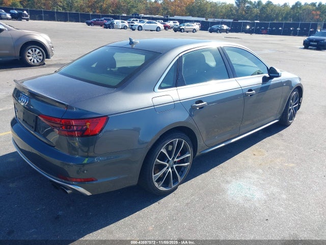 2018 AUDI S4 WAUB4AF46JA003880 Photo 3