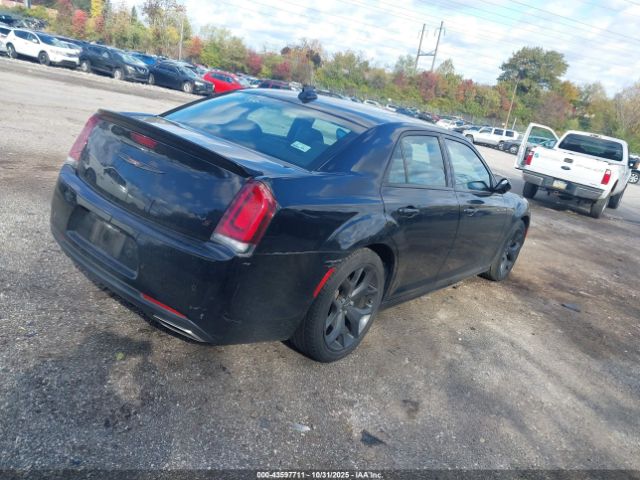 2020 CHRYSLER 300 2C3CCABG1LH255491 Photo 3