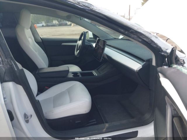2022 TESLA MODEL 3 5YJ3E1EA5NF353199 Photo 4
