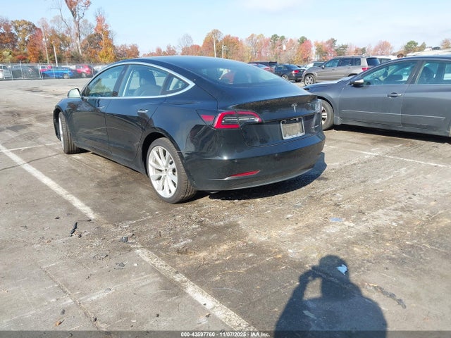 2018 TESLA MODEL 3 5YJ3E1EB6JF120919 Photo 2