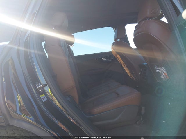 2017 AUDI Q7 WA1LAAF78HD007197 Photo 7