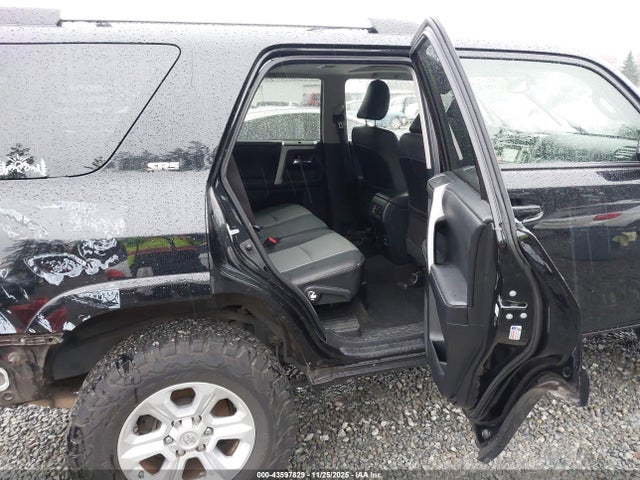 JTEBU5JR1K5660699 Toyota 4RUNNER SR