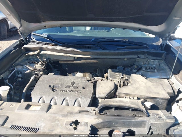 2020 MITSUBISHI OUTLANDER JA4AZ3A38LZ020446 Photo 9