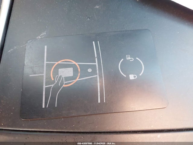 2018 TESLA MODEL 3 5YJ3E1EA7JF042433 Photo 10