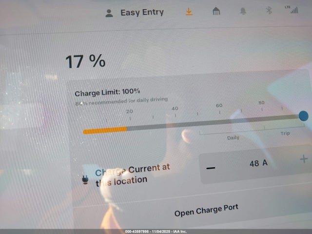 Продажа на аукционе авто 2018 Tesla Model 3 Long Range/mid Range, vin: 5YJ3E1EA7JF042433, номер лота: 43597998