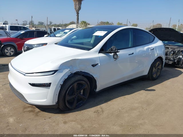 2026 TESLA MODEL Y 7SAYGDEE4TF350752 Photo 1