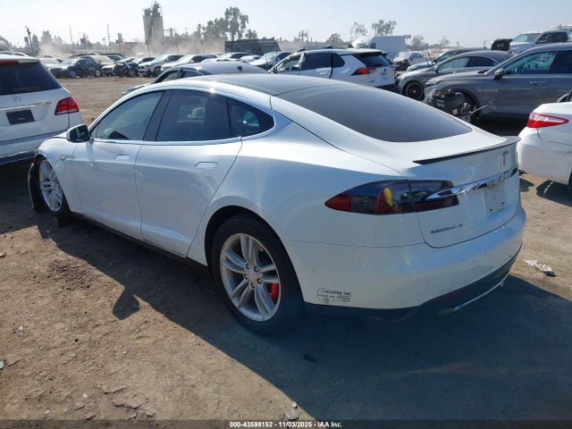 2016 TESLA MODEL S 5YJSA1E40GF124403 Photo 2