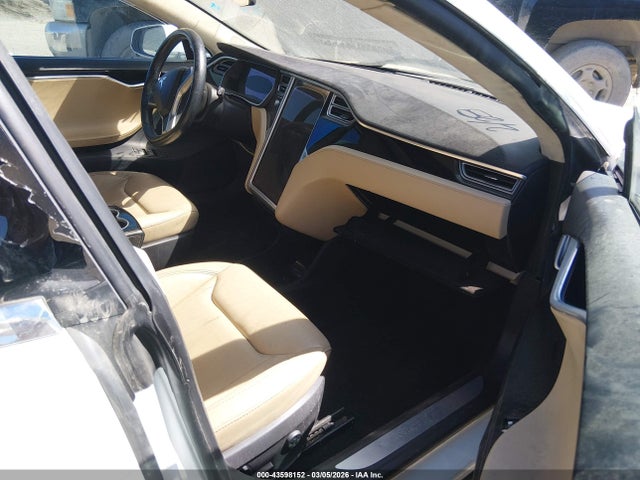 2016 TESLA MODEL S 5YJSA1E40GF124403 Photo 4