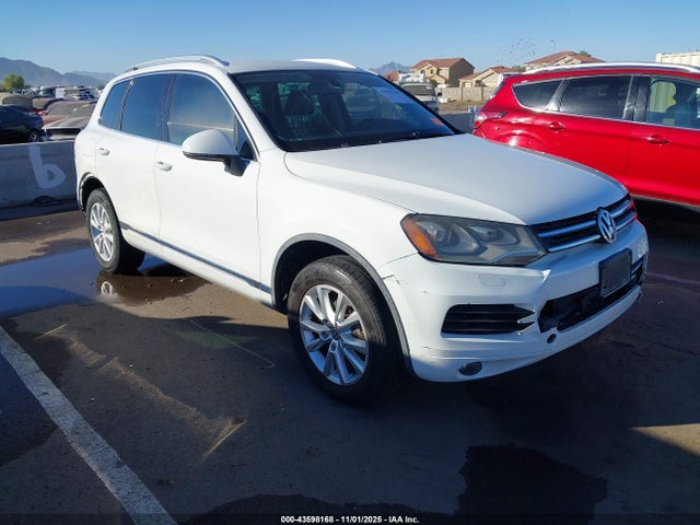 2014 VOLKSWAGEN TOUAREG WVGEF9BP2ED006235