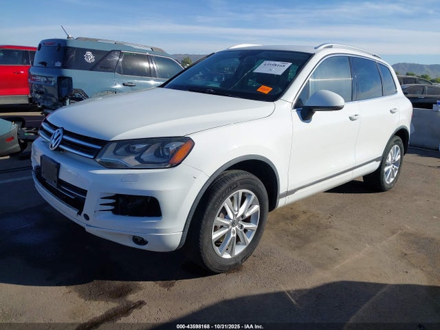 2014 VOLKSWAGEN TOUAREG WVGEF9BP2ED006235 Photo 1