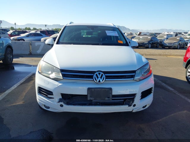 2014 VOLKSWAGEN TOUAREG WVGEF9BP2ED006235 Photo 5