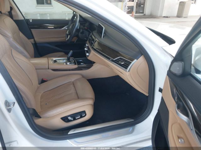 2022 BMW 740 WBA7T2C08NCH51382 Photo 4