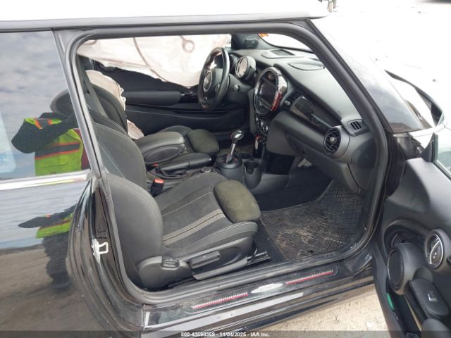 2019 MINI HARDTOP WMWXM9C53K2H39238 Photo 4