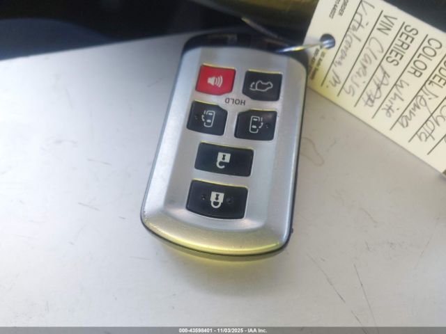 2015 TOYOTA SIENNA 5TDXK3DC3FS669576 Photo 10