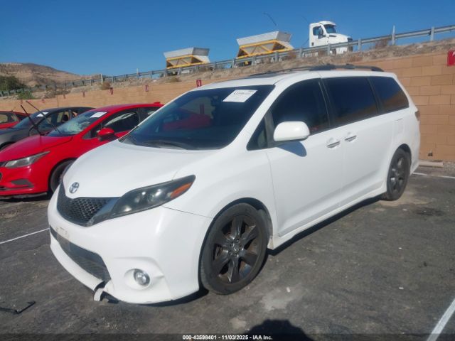 2015 TOYOTA SIENNA 5TDXK3DC3FS669576 Photo 1