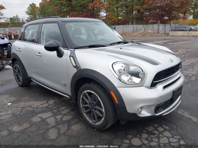 2016 MINI COUNTRYMAN WMWZC5C50GWU01975 Photo 0