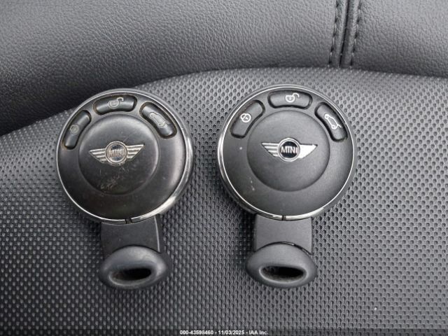 2016 MINI COUNTRYMAN WMWZC5C50GWU01975 Photo 10