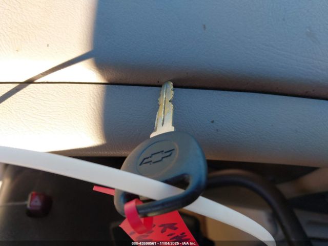 2002 GMC YUKON 1GKEK13Z52J285280 Photo 10