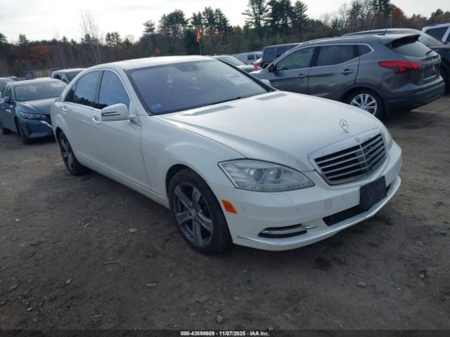2011 MERCEDES-BENZ S 550 WDDNG8GB9BA367022