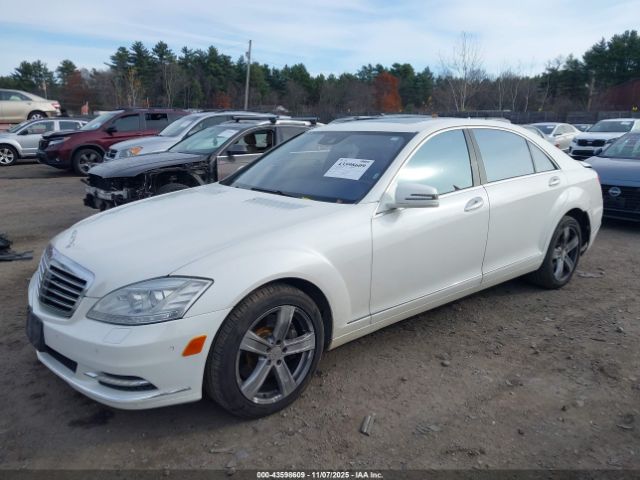 2011 MERCEDES-BENZ S 550 WDDNG8GB9BA367022 Photo 1
