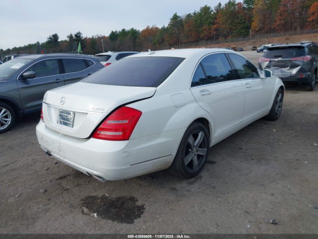 2011 MERCEDES-BENZ S 550 WDDNG8GB9BA367022 Photo 3