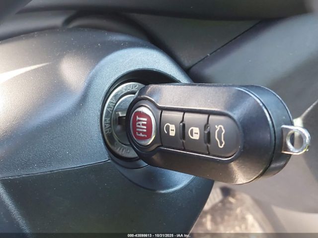 2017 FIAT 500L ZFBCFADH5HZ039579 Photo 10