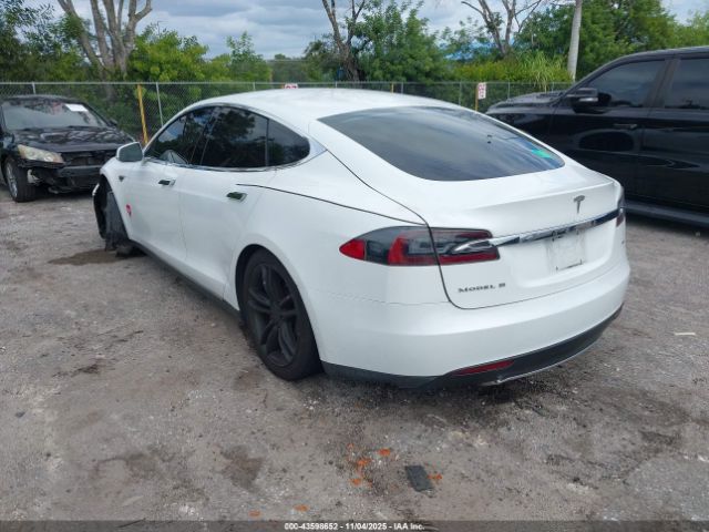 2013 TESLA MODEL S 5YJSA1DN3DFP13788 Photo 2