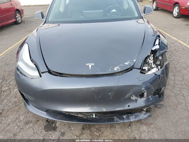 2019 TESLA MODEL 3 5YJ3E1EBXKF453481 Photo 5