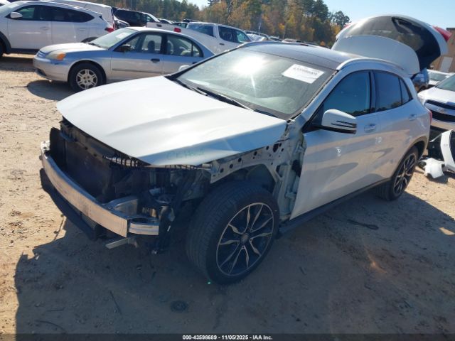 2016 MERCEDES-BENZ GLA 250 WDCTG4EB8GJ270800 Photo 1