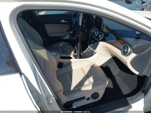 2016 MERCEDES-BENZ GLA 250 WDCTG4EB8GJ270800 Photo 4