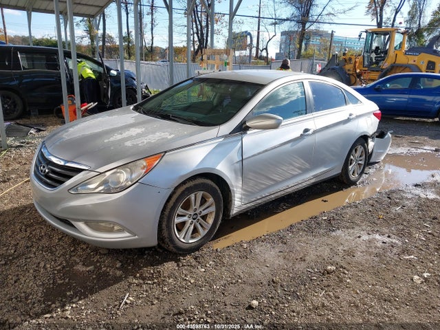 2011 HYUNDAI SONATA 5NPEC4AC9BH157576 Photo 1
