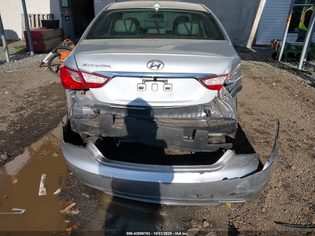 2011 HYUNDAI SONATA 5NPEC4AC9BH157576 Photo 5