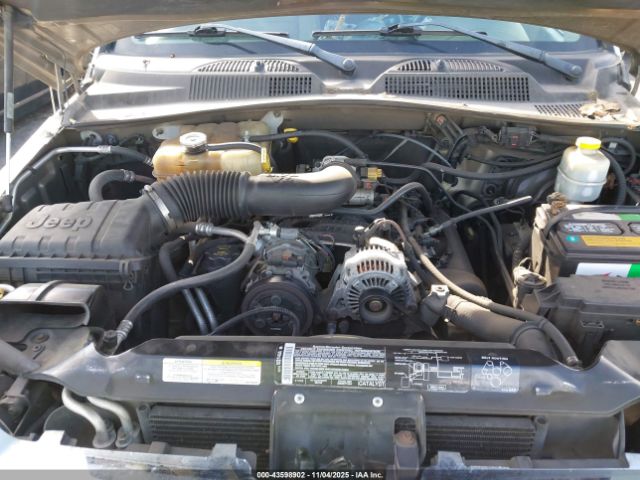 2005 JEEP LIBERTY 1J8GL58K55W613091 Photo 9