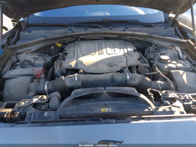 2017 JAGUAR F-PACE SADCJ2BV0HA890167 Photo 9