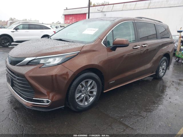 2021 TOYOTA SIENNA 5TDJRKEC6MS020054 Photo 1