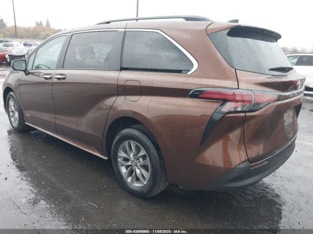 2021 TOYOTA SIENNA 5TDJRKEC6MS020054 Photo 2