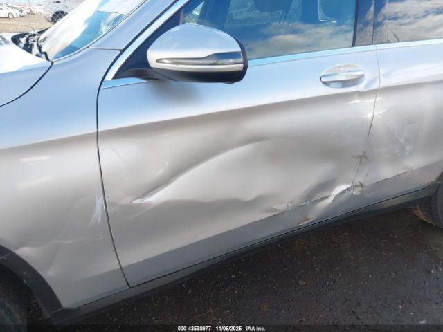 2017 MERCEDES-BENZ GLC 300 WDC0G4KB7HF143192 Photo 5