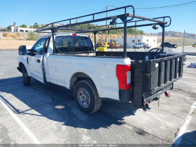 2018 FORD F-250 1FTBF2A60JEC81520 Photo 2