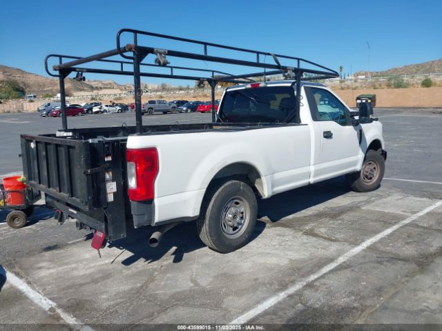 2018 FORD F-250 1FTBF2A60JEC81520 Photo 3