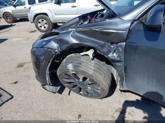 2024 TESLA MODEL Y 7SAYGDEF2RA311205 Photo 5