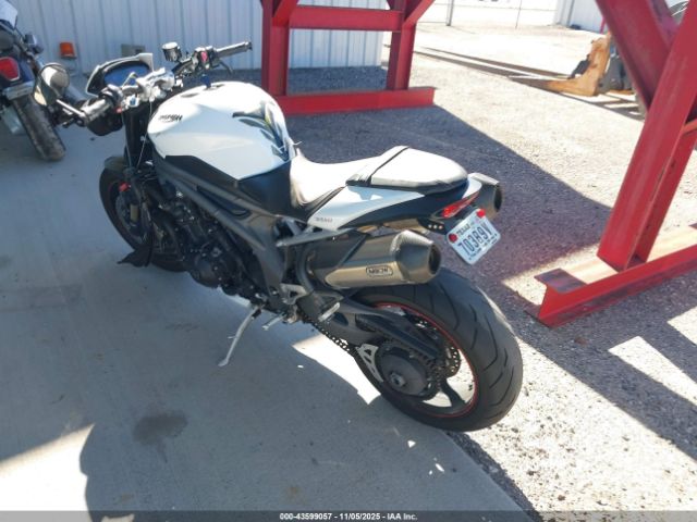 2019 TRIUMPH MOTORCYCLE SPEED TRIPLE SMTN53P46KJ916911 Photo 2