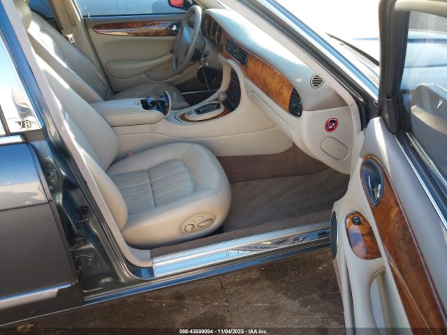 2000 JAGUAR XJ8 SAJDA14C7YLF14015 Photo 4