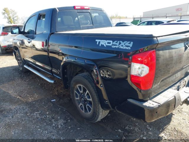 2017 TOYOTA TUNDRA 5TFBW5F1XHX629501 Photo 2