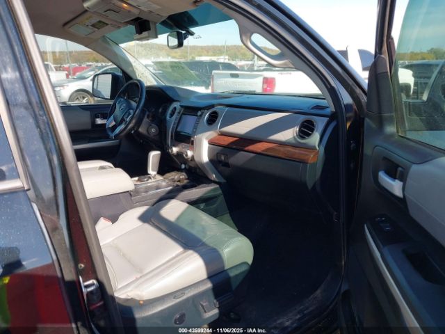 2017 TOYOTA TUNDRA 5TFBW5F1XHX629501 Photo 4